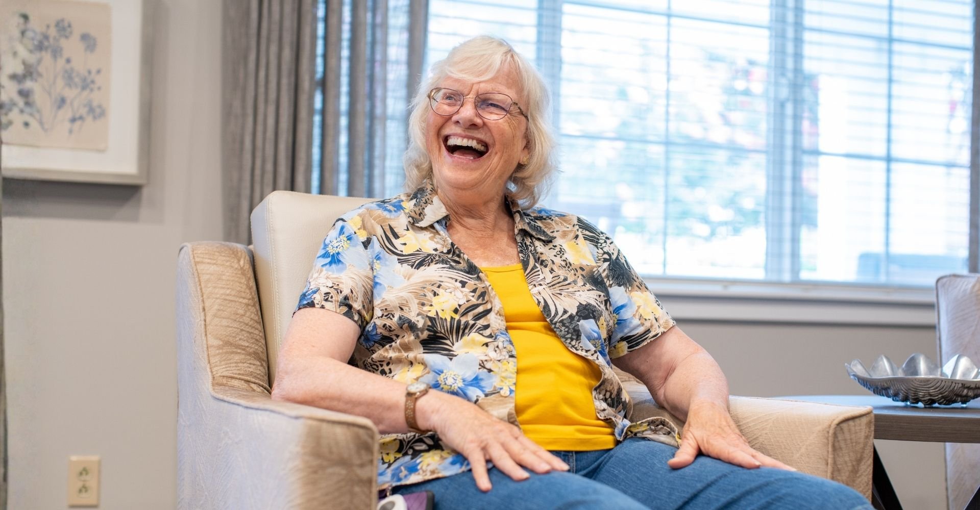 DCVB Living room lady3